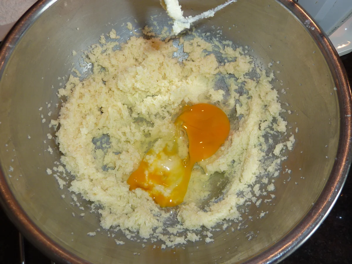 Grosi's  luftiger, saftiger Pfirsichkuchen - Rezept - Bild Nr. 1179