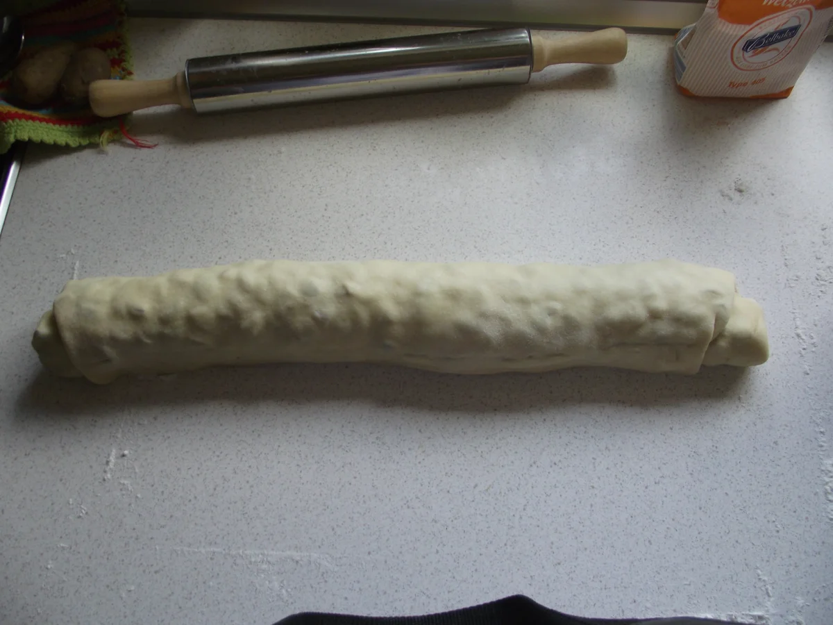 Rezept: Leos gerollter Pflaumenkuchen Bild Nr. 1188 Leos gerollter Pflaumenkuchen - Rezept - Bild Nr. 1188