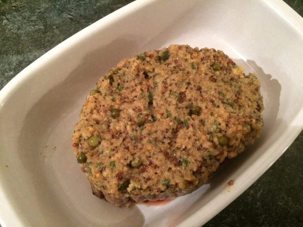 Rezept: Filetsteak unter einer pfeffrigen Honig-Mohn-Senf-Kruste Bild Nr. 1194 Filetsteak unter einer pfeffrigen Honig-Mohn-Senf-Kruste - Rezept - Bild Nr. 1194