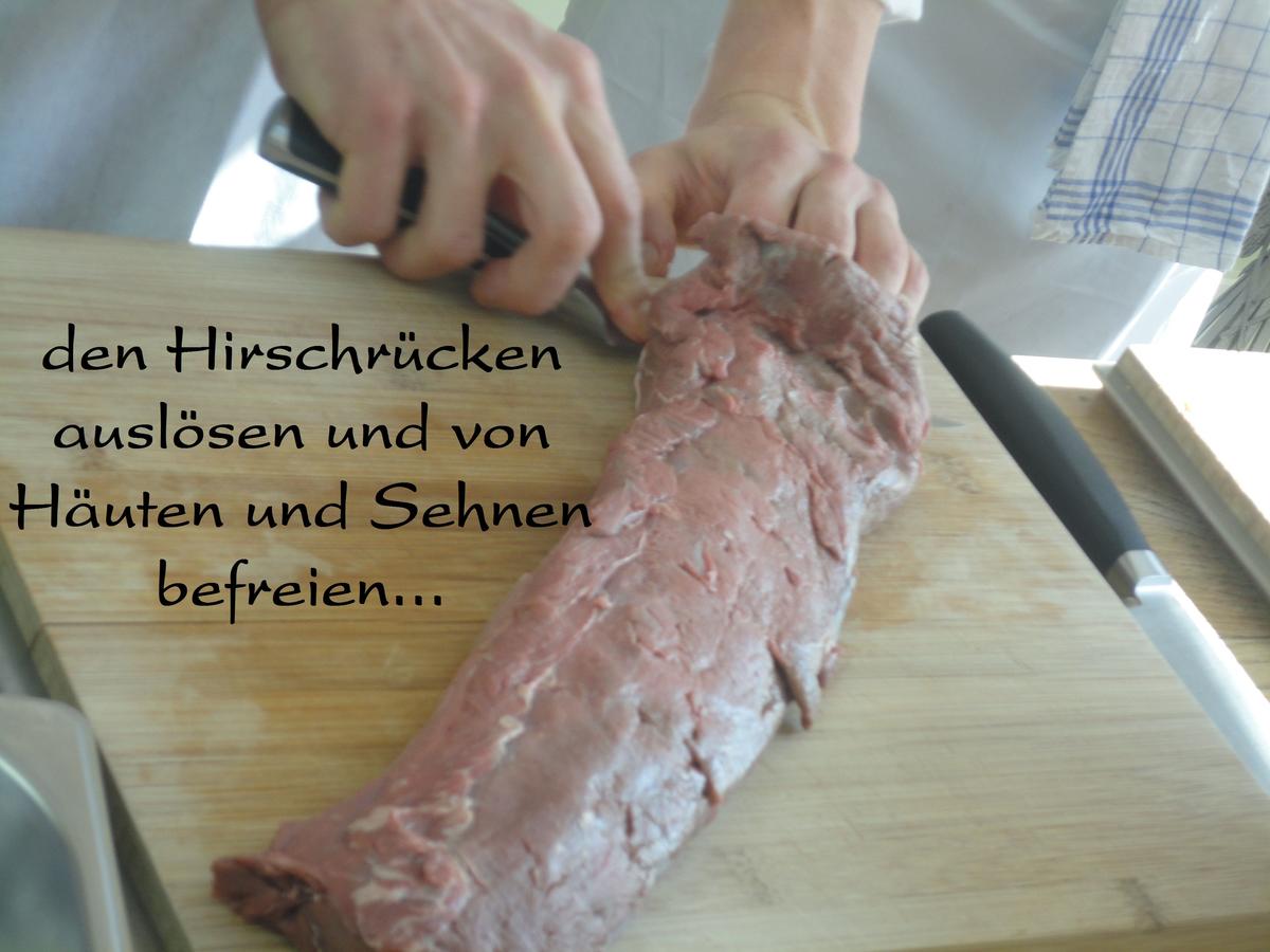 rosa gegarter Hirsch Rücken an Steinpilzen, Preiselbeeren und schwarzen Nüssen - Rezept - Bild Nr. 2169