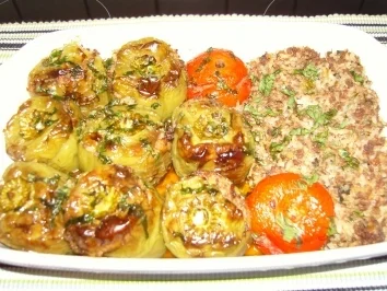 Gefüllte Paprika und Tomaten - Rezept