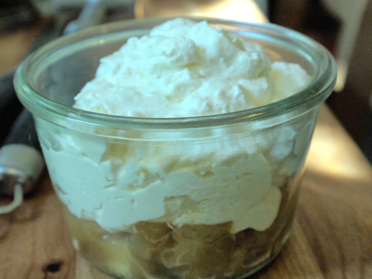 Beschwippstes Apfel-Ricotta-Dessert - Rezept - kochbar.de