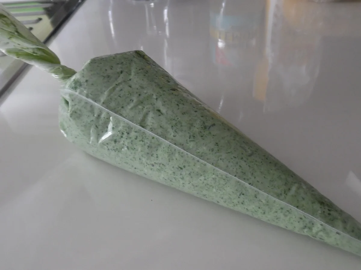 Rezept: "Pasta-Bonbons" mit Spinat-Ricotta-Füllung in Salbei-Butter Bild Nr. 1316 "Pasta-Bonbons" mit Spinat-Ricotta-Füllung in Salbei-Butter - Rezept - Bild Nr. 1316