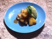 Karamelisierte Ananas mit Basilikumsorbet - Rezept - Bild Nr. 1363
