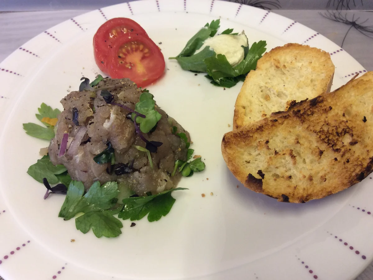 Rezept: Thunfischtatar mit Wasabi-Creme Bild Nr. 1385 Thunfischtatar mit Wasabi-Creme - Rezept - Bild Nr. 1385