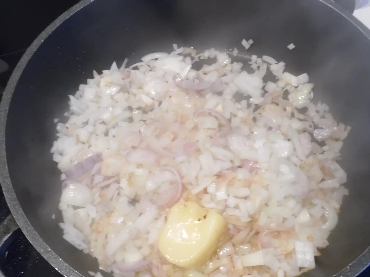 Rinderherz in Weißwein-Zwiebelsoße - Rezept - Bild Nr. 1397