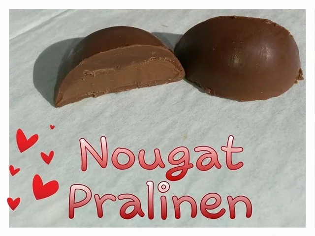Rezept: Nougat Pralinen / Nugat Pralinen Bild Nr. 1413 Nougat Pralinen / Nugat Pralinen - Rezept - Bild Nr. 1413