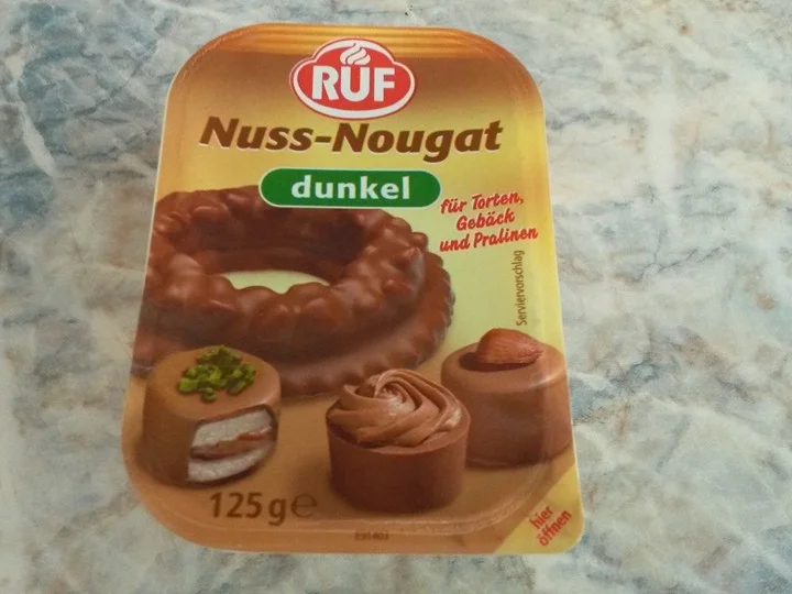 Rezept: Nougat Pralinen / Nugat Pralinen Bild Nr. 1415 Nougat Pralinen / Nugat Pralinen - Rezept - Bild Nr. 1415