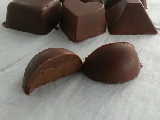 Rezept: Nougat Pralinen / Nugat Pralinen Bild Nr. 1419 Nougat Pralinen / Nugat Pralinen - Rezept - Bild Nr. 1419