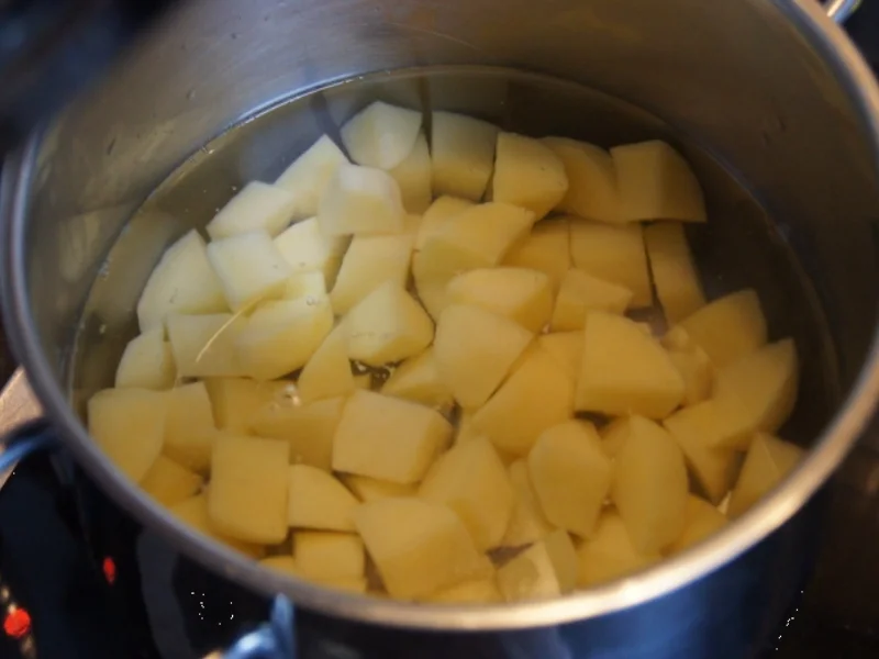 Kürbis-Kartoffel-Knödel mit Steinpilzragout - Rezept - Bild Nr. 1420