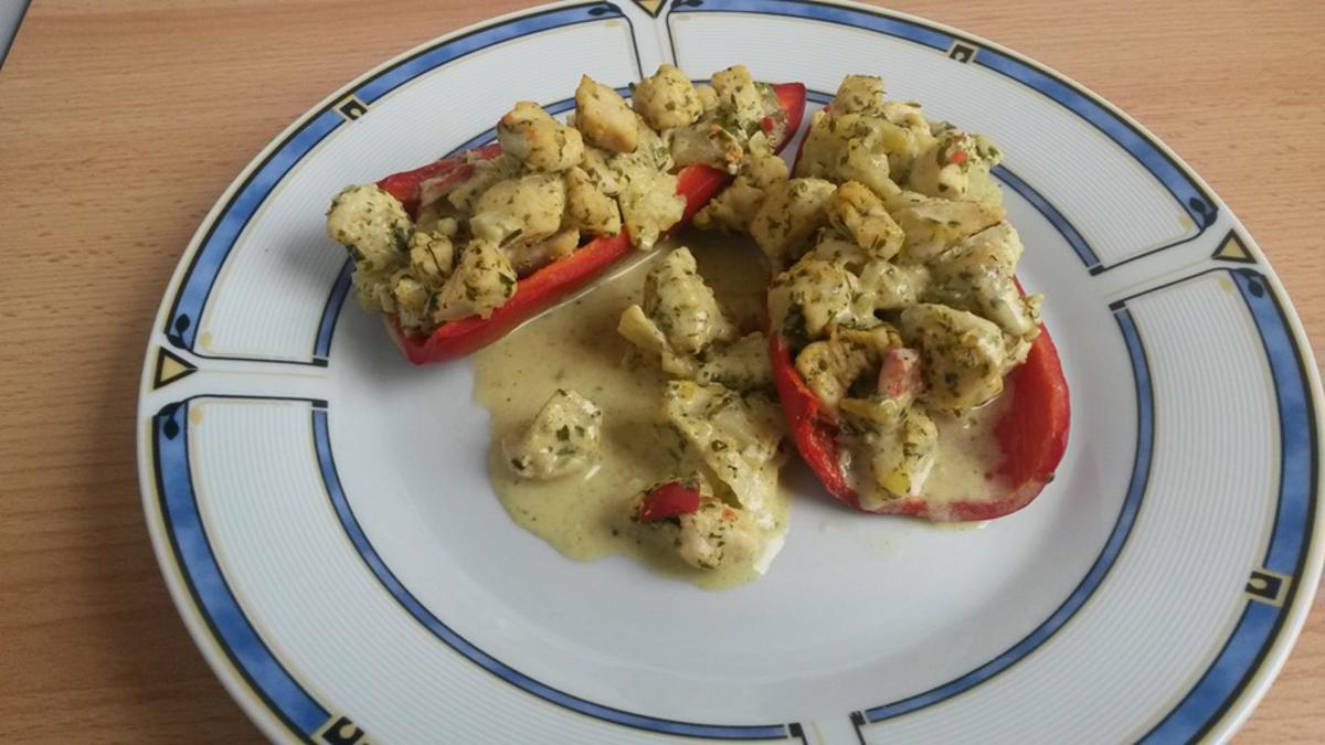 Bilder für Gefüllte Spitz - Paprika mit Puten Curry - Rezept