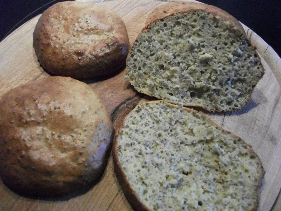 4 Flache Brötchen Low Carb - Rezept - Bild Nr. 1419