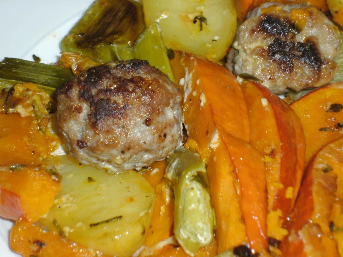 Kürbis mit Mettbällchen und Sahnesoße - Rezept - Bild Nr. 1417