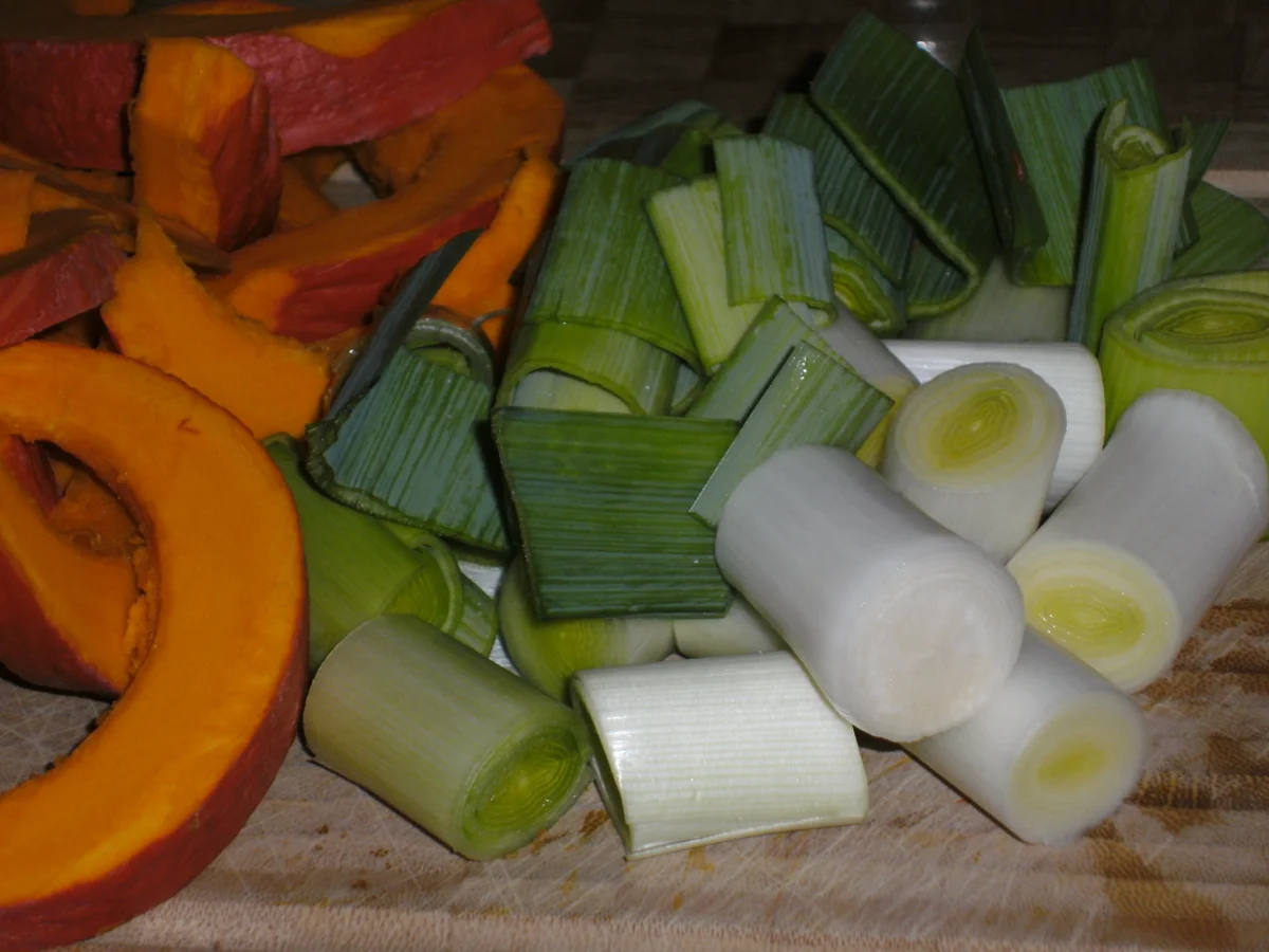 Kürbis mit Mettbällchen und Sahnesoße - Rezept - Bild Nr. 1420