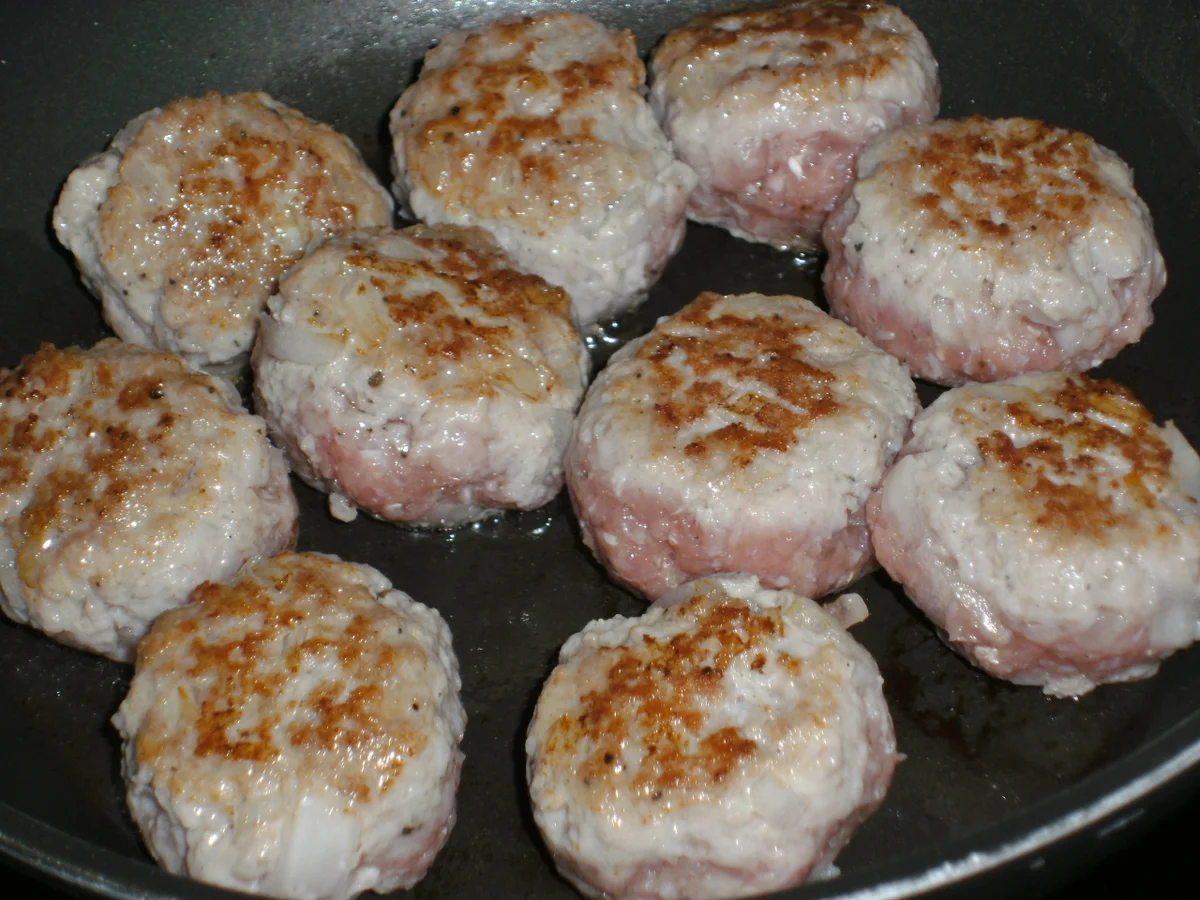 Kürbis mit Mettbällchen und Sahnesoße - Rezept - Bild Nr. 1430