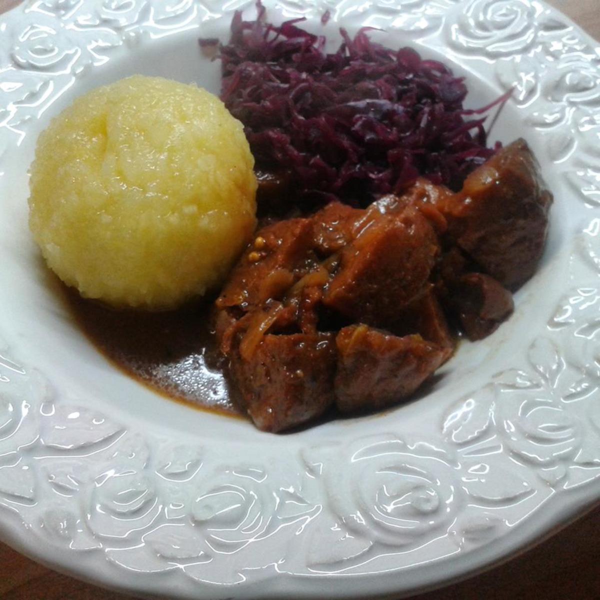 Seitan-Pflaumen-Gulasch - Rezept mit Bild - kochbar.de
