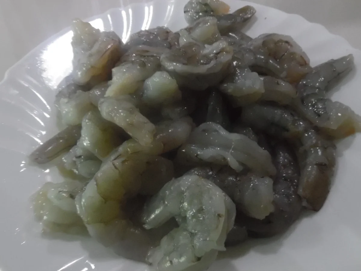 Garnelen in scharfer Kokos-Mango-Soße im Reisring - Rezept - Bild Nr. 1439