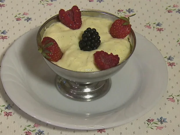 Bayrisch Creme mit Früchtchen (Sebastian) - Rezept - Bild Nr. 1473