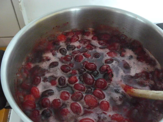 Rezept: Marmelade von Kornelkirschen Bild Nr. 1432 Marmelade von Kornelkirschen - Rezept - Bild Nr. 1432