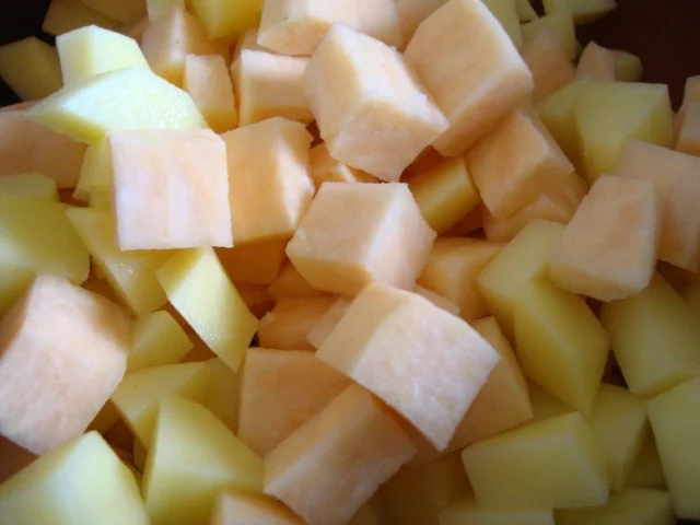 Kartoffelsuppe ( gehaltvoll ) nach "SuppenGeniesser Art" - Rezept - Bild Nr. 1442