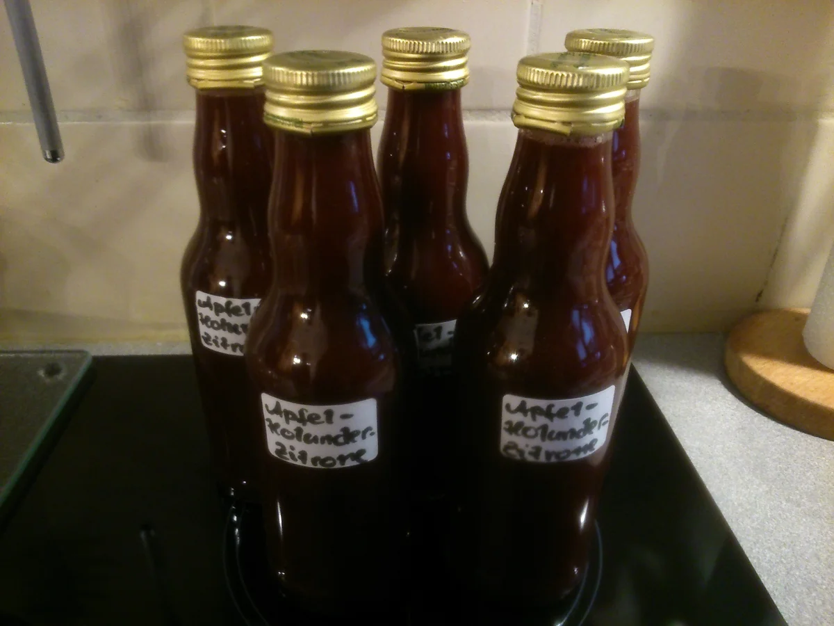 Holunder-Apfel-Zitronensaft - Rezept - Bild Nr. 1470