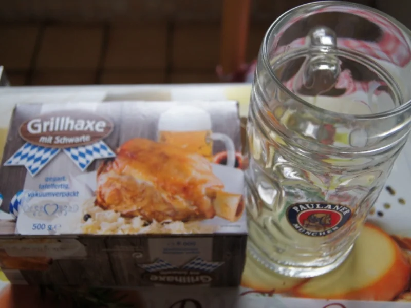 Rezept: Grillhaxe mit Schwarte und Gourmet-Rotkohl Bild Nr. 1480 Grillhaxe mit Schwarte und Gourmet-Rotkohl - Rezept - Bild Nr. 1480