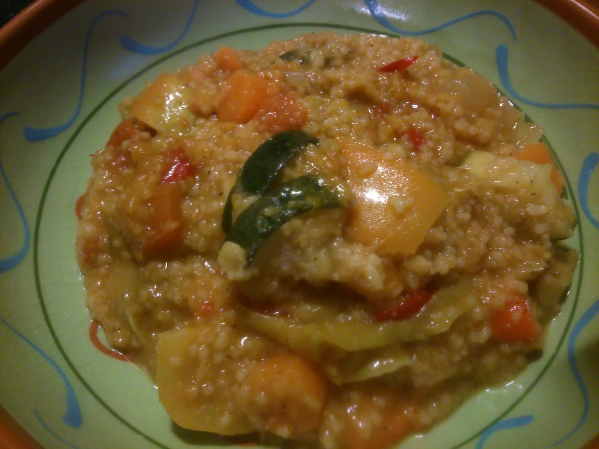 Rezept: Gemüse-Tajine mit Couscous und Linsen Bild Nr. 1474 Gemüse-Tajine mit Couscous und Linsen - Rezept - Bild Nr. 1474