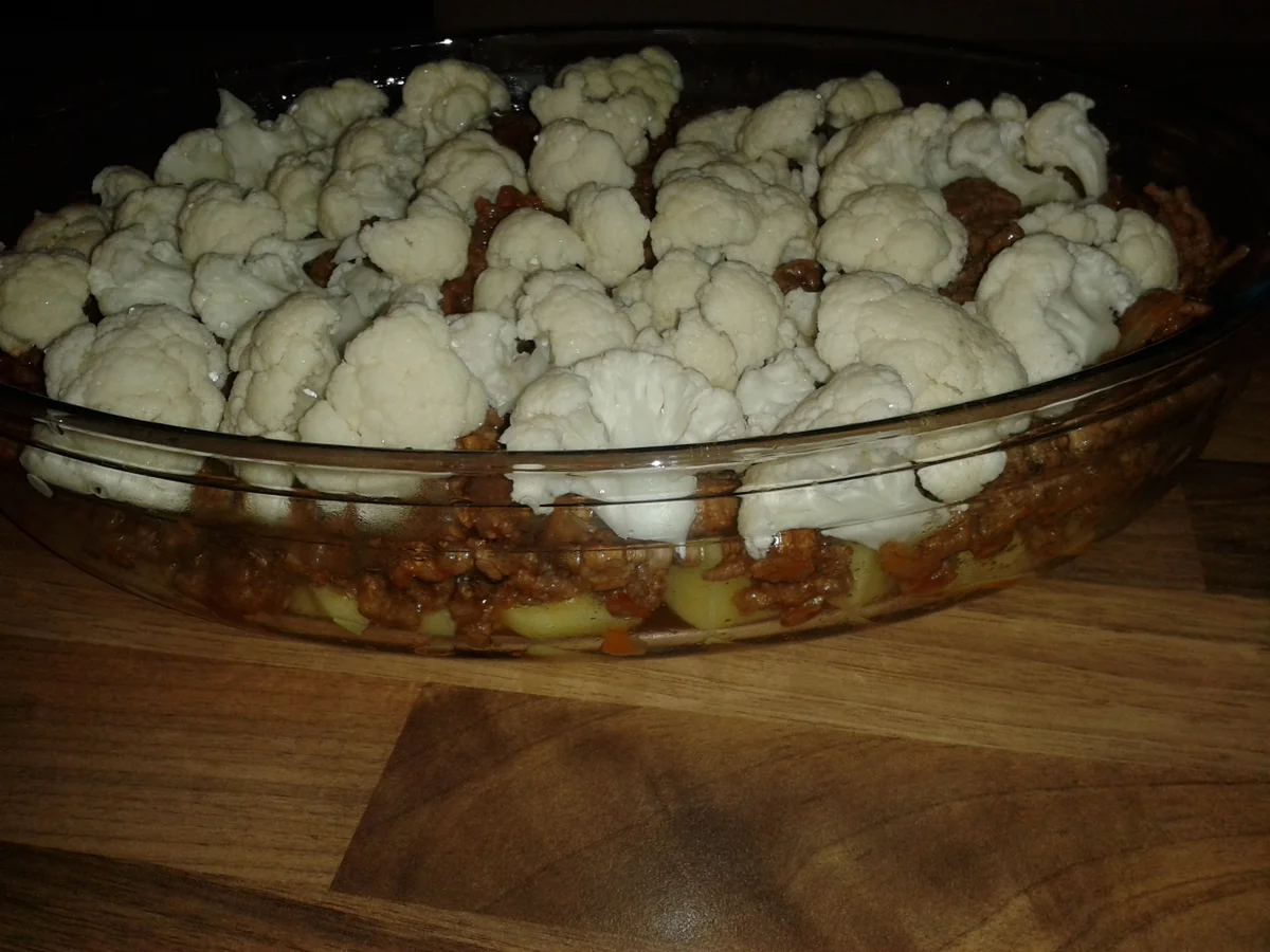 Rezept: Auflauf mit Hackfleisch Blumenkohl und Kartoffeln Bild Nr. 1485 Auflauf mit Hackfleisch Blumenkohl und Kartoffeln - Rezept - Bild Nr. 1485