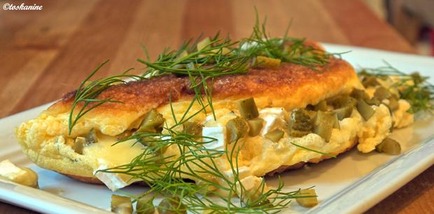 Schaumomelett mit Camembert und Gurken - Rezept - kochbar.de