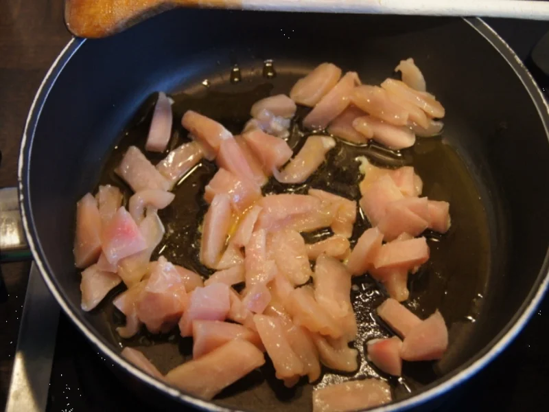 Salbei-Hähnchenbrustfilet-Nudeln - Rezept - Bild Nr. 1491