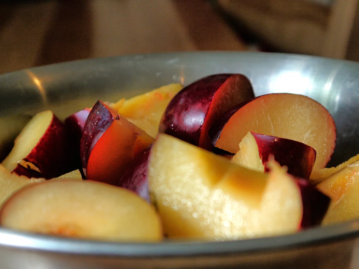 Quark-Mohn-Creme mit beschwipsten Pflaumen - Rezept - Bild Nr. 1517