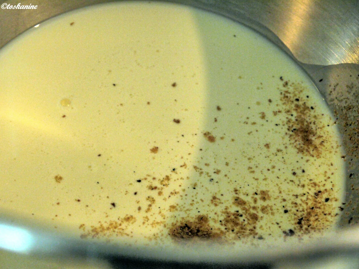 Quark-Mohn-Creme mit beschwipsten Pflaumen - Rezept - Bild Nr. 1522