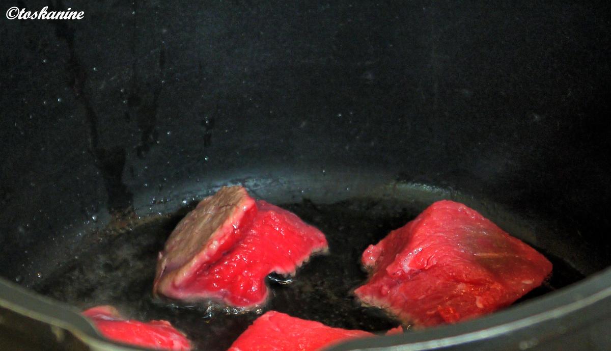 Rindergulasch in Tomaten-Sahnesosse - Rezept - Bild Nr. 1530