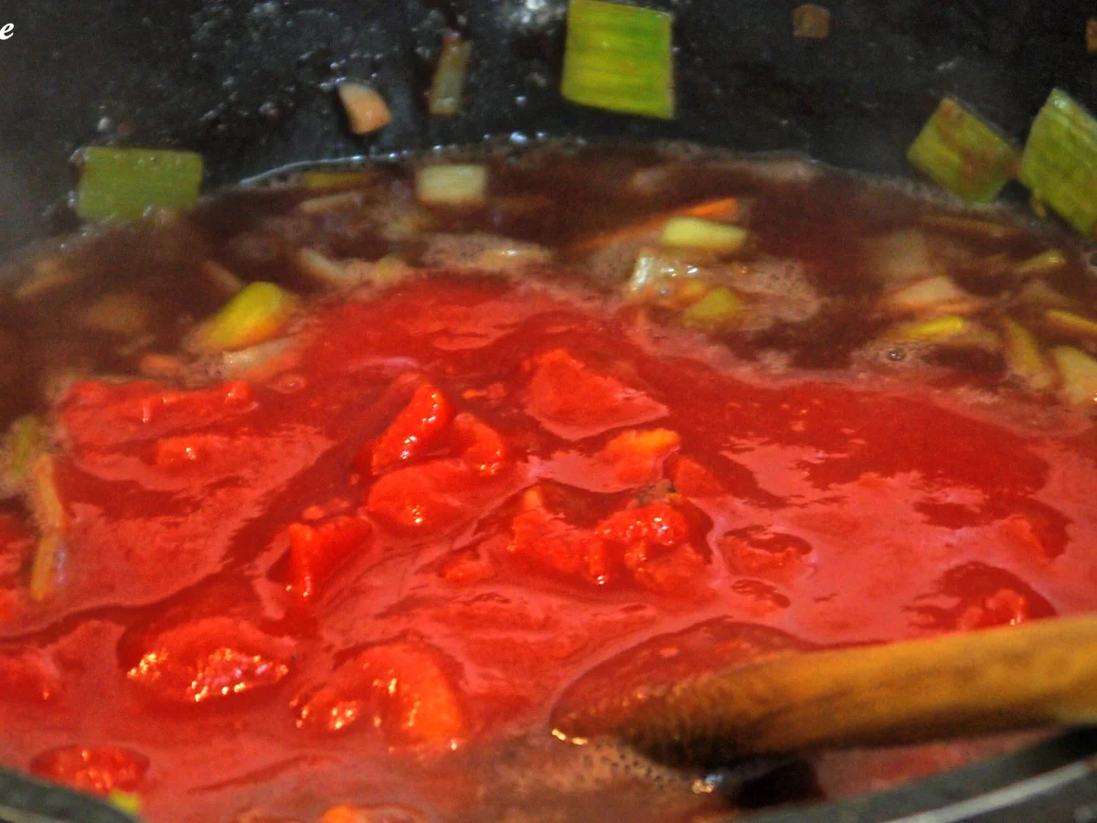 Rindergulasch in Tomaten-Sahnesosse - Rezept - Bild Nr. 1534