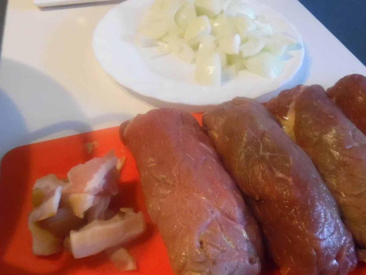 Rezept: Rinderrouladen mit Rotkraut und Klößen Bild Nr. 1527 Rinderrouladen mit Rotkraut und Klößen - Rezept - Bild Nr. 1527