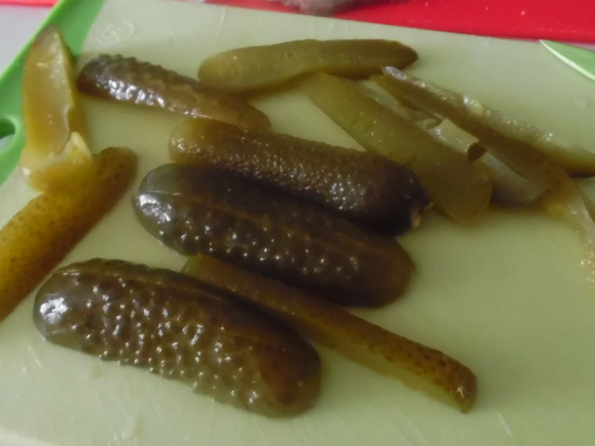 Rezept: Rinderrouladen mit Rotkraut und Klößen Bild Nr. 1530 Rinderrouladen mit Rotkraut und Klößen - Rezept - Bild Nr. 1530