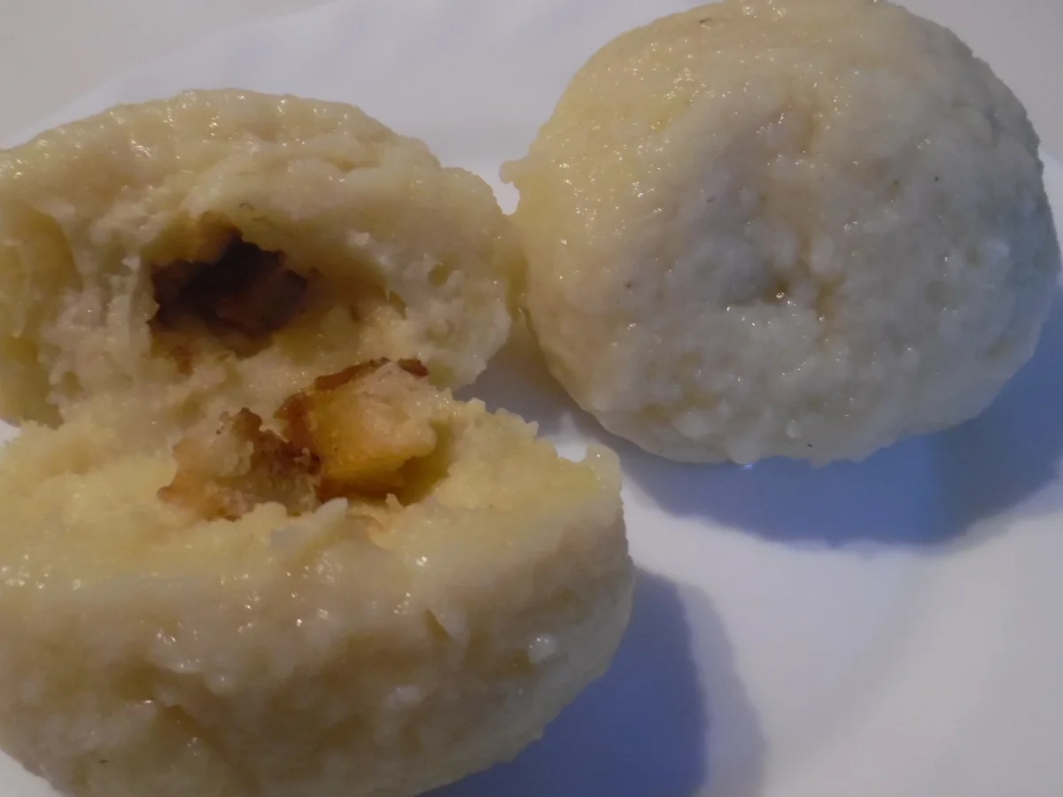 Rezept: Kartoffelklöße aus gekochten Kartoffeln Bild Nr. 1528 Kartoffelklöße aus gekochten Kartoffeln - Rezept - Bild Nr. 1528