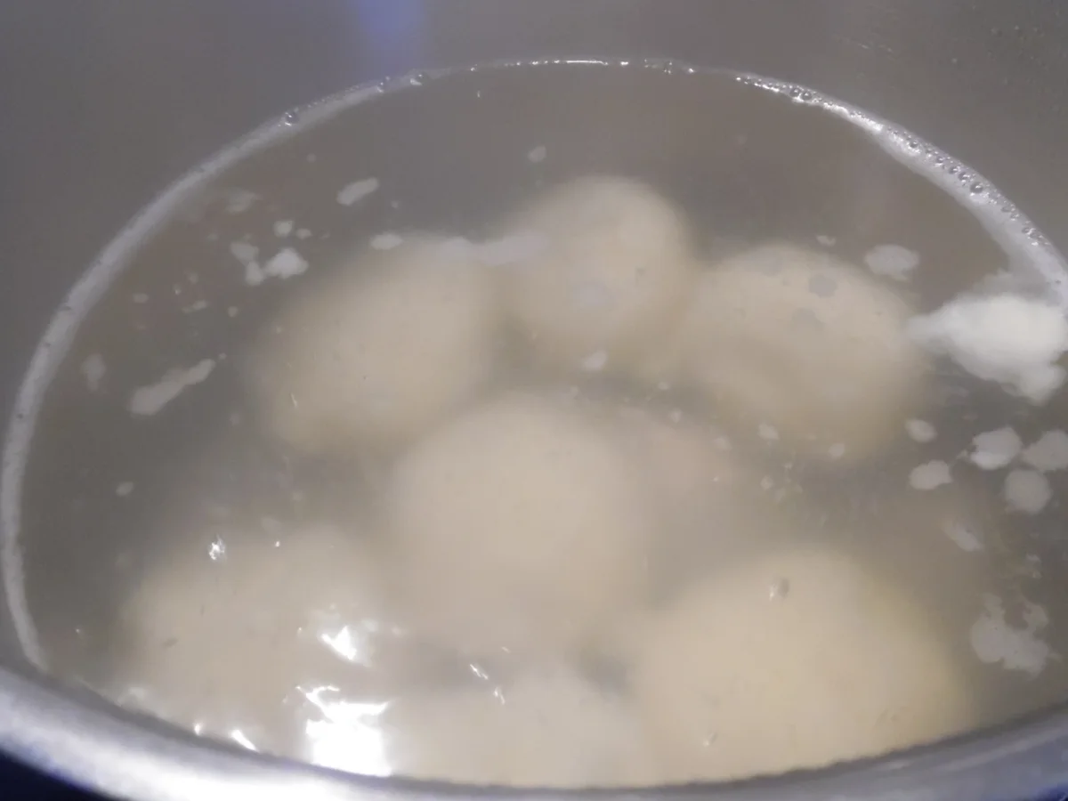 Rezept: Kartoffelklöße aus gekochten Kartoffeln Bild Nr. 1530 Kartoffelklöße aus gekochten Kartoffeln - Rezept - Bild Nr. 1530