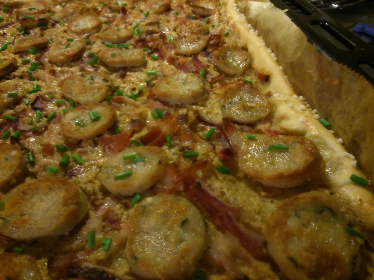 Weißwurst-Flammkuchen mit Laugenrand - Rezept - Bild Nr. 1542