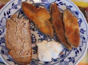 Rezept: Gebackene Steinpilze mit Griebenschmalz-Bauerbrot Bild Nr. 1538 Gebackene Steinpilze mit Griebenschmalz-Bauerbrot - Rezept - Bild Nr. 1538