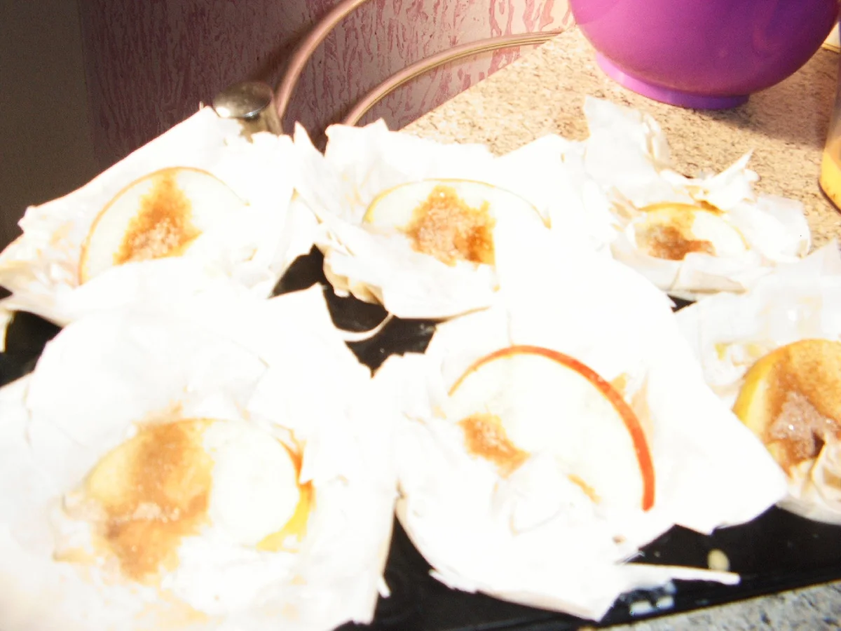 Rezept: Filo-Apfel-Quark-Körbchen Bild Nr. 1552 Filo-Apfel-Quark-Körbchen - Rezept - Bild Nr. 1552