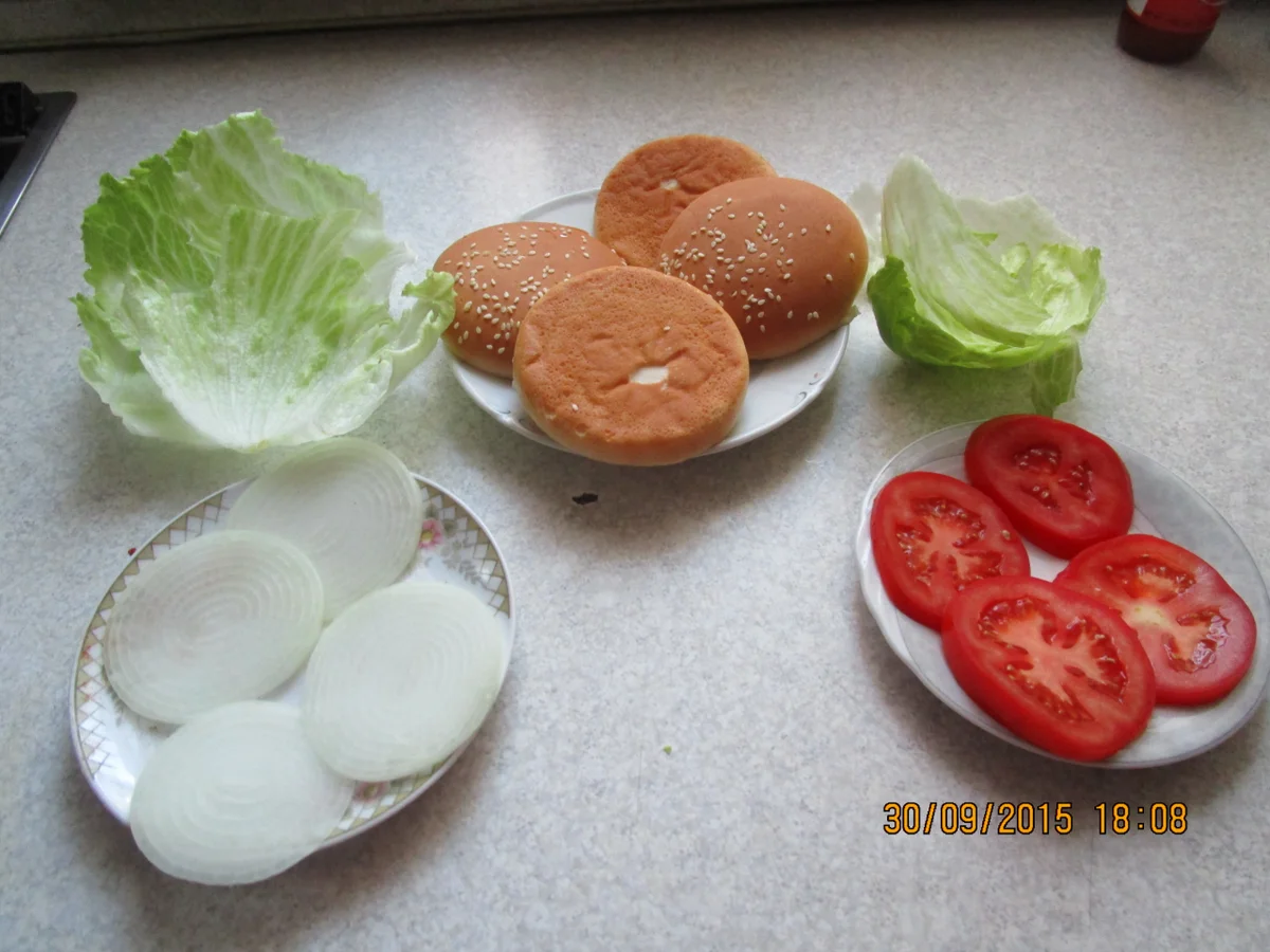 Rezept: Burger á la Arnim Bild Nr. 1571 Burger á la Arnim - Rezept - Bild Nr. 1571