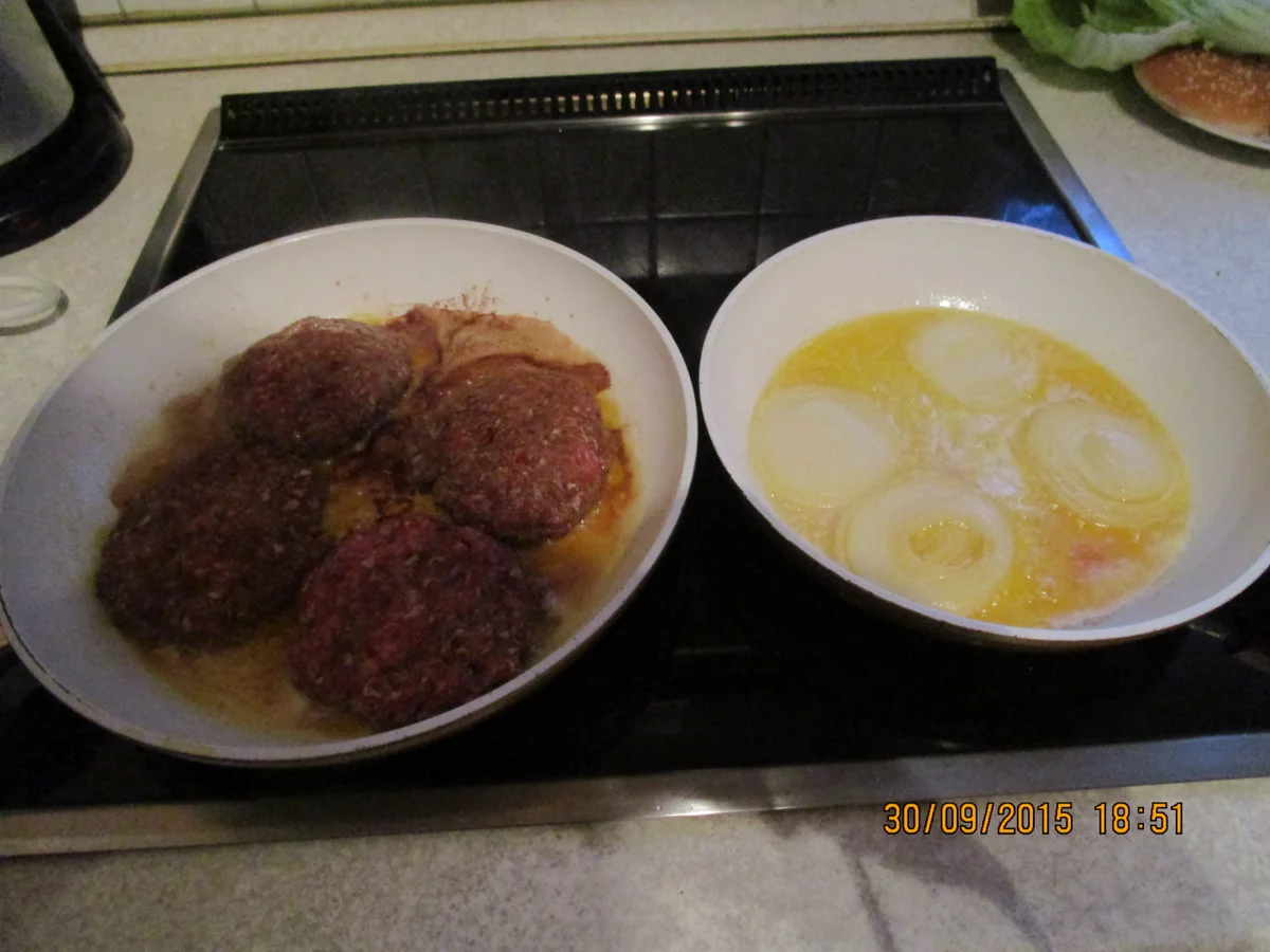 Rezept: Burger á la Arnim Bild Nr. 1578 Burger á la Arnim - Rezept - Bild Nr. 1578