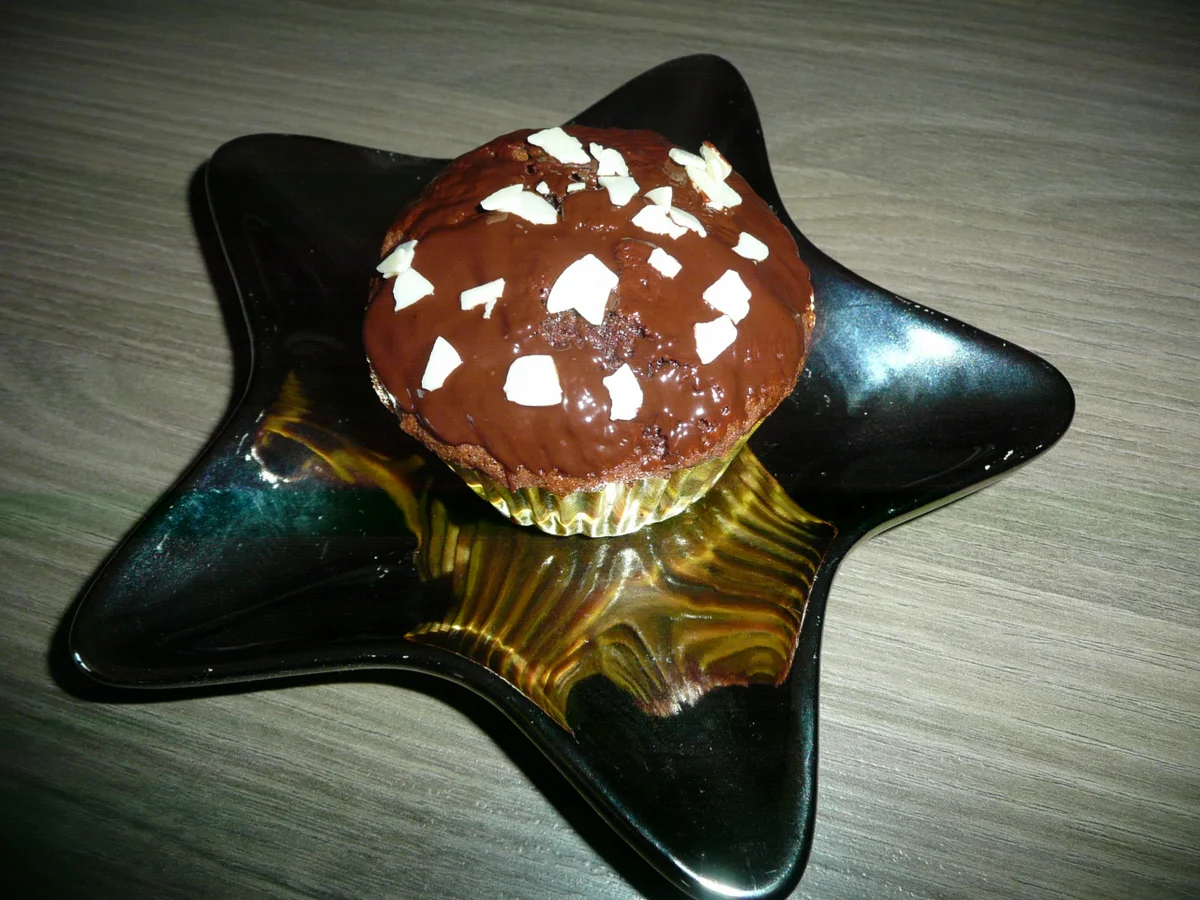 Schoko - Nuss - Kirsch- Muffins 12 Stück - Rezept - Bild Nr. 1588