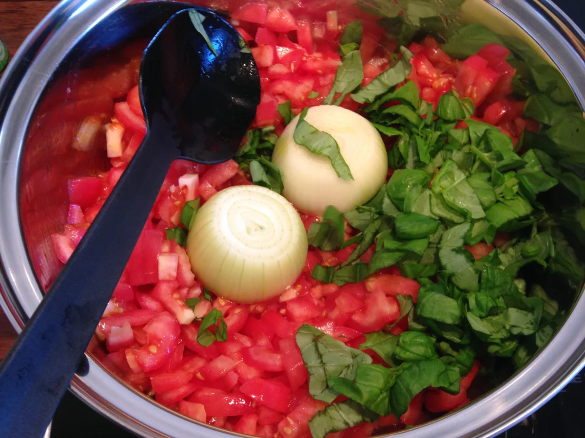 Leckere Pizzasoße - mit frischen Tomaten - Rezept - Bild Nr. 1593