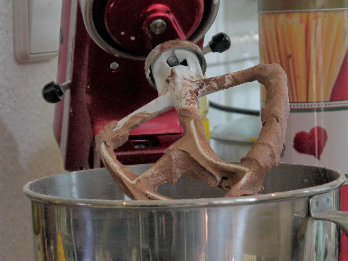 Rezept: Schokoladen-Tonka-Guglhüpfer mit Zitrone Bild Nr. 1631 Schokoladen-Tonka-Guglhüpfer mit Zitrone - Rezept - Bild Nr. 1631