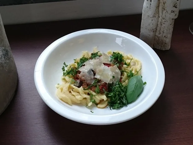 Rezept: Strozzapreti, Aubergine, Tomate Bild Nr. 1644 Strozzapreti, Aubergine, Tomate - Rezept - Bild Nr. 1644