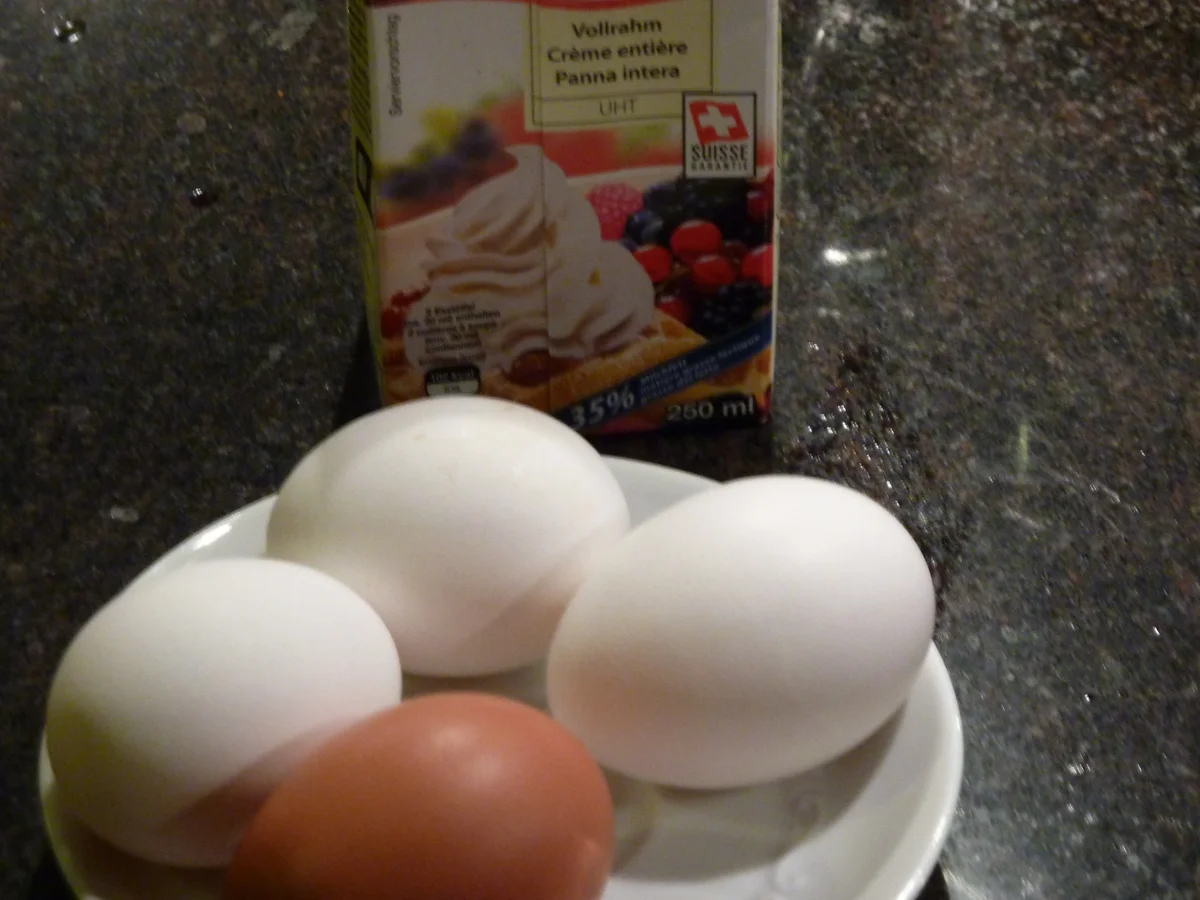 Rezept: Rotweinglace mit Feigenkompott Bild Nr. 1654 Rotweinglace mit Feigenkompott - Rezept - Bild Nr. 1654