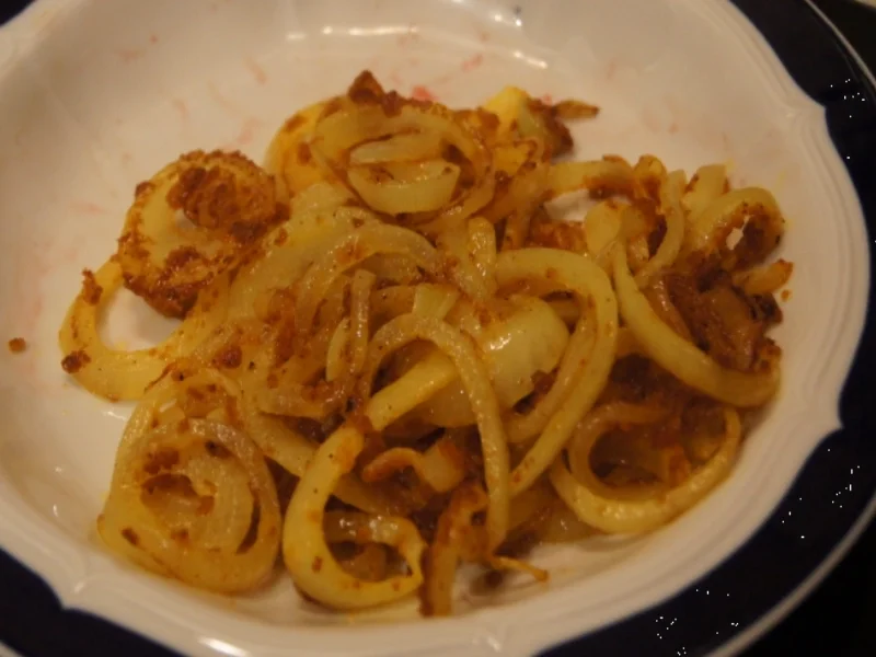 Rezept: Kalbsleber mit Zwiebelringen auf Topinky Bild Nr. 1660 Kalbsleber mit Zwiebelringen auf Topinky - Rezept - Bild Nr. 1660