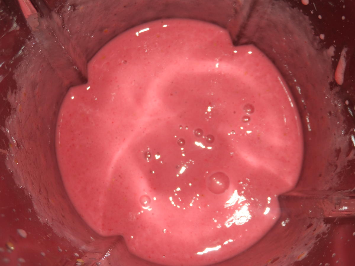 BiNe` S BEEREN - SMOOTHIE - EIS - Rezept - Bild Nr. 1658